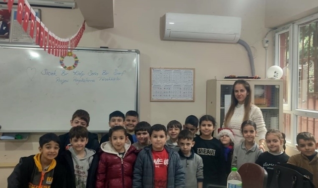 Kastamonu Üniversitesi, Hatay&#039;da depremden etkilenen bir okulda sınıf yaptı