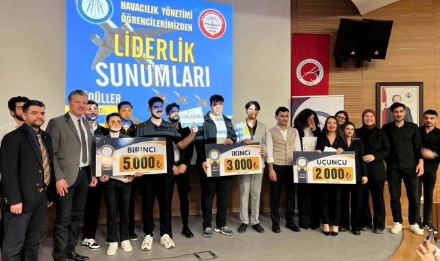 Kastamonu'da üniversite öğrencileri liderlik sunumlarıyla yarıştı
