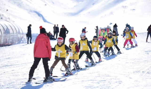 Kayak okulunda yeni dönem kayıtları başladı