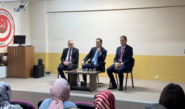 Kaymakam Beyazıt'tan öğrencilere kariyer tavsiyesi