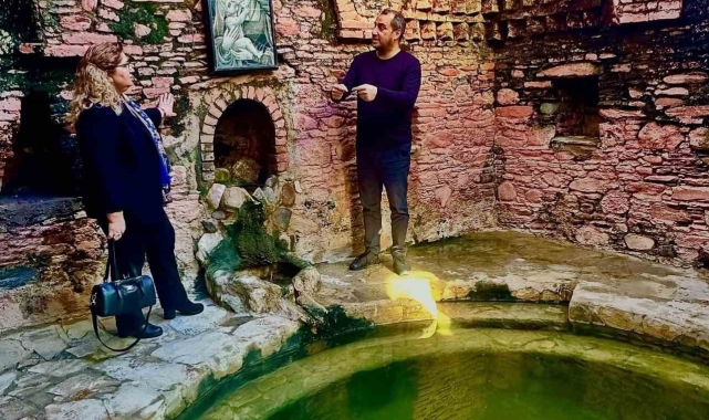 Kaymakam Doğru, tarihi hamama dikkat çekti