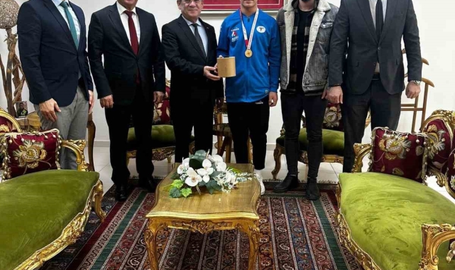 Kaymakam Eriş, Türkiye şampiyonunu ağırladı