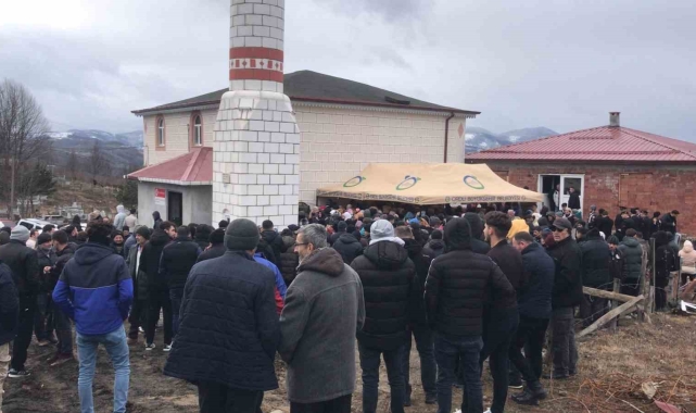 Kazada hayatını kaybeden uzman çavuş son yolculuğuna uğurlandı