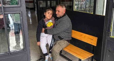 Kırk yıl kölesi olunacak öğretmenlerin akülü sandalye hediyesi, engelli öğrenciyi sınıfına kavuşturdu