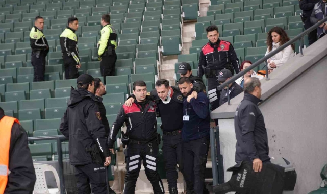 Kocaelispor - Iğdır maçında tribünde olay çıktı