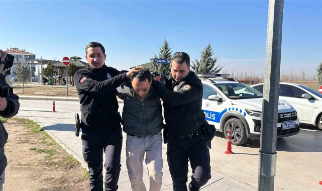 Komşusunu bıçakla yaralayan şahıs serbest