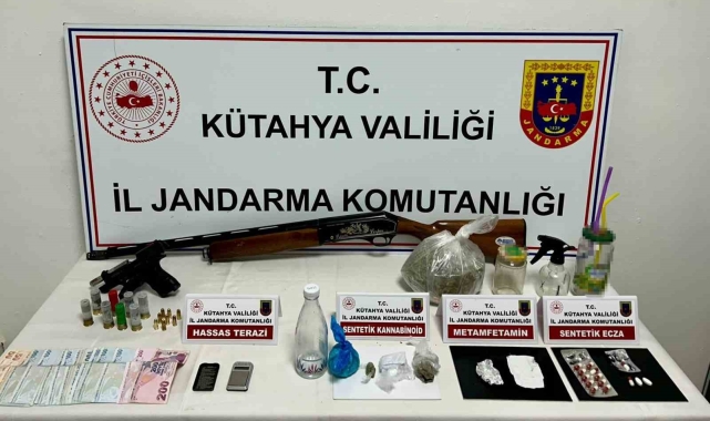 Kütahya'da jandarmadan uyuşturucu operasyonu: 2 gözaltı