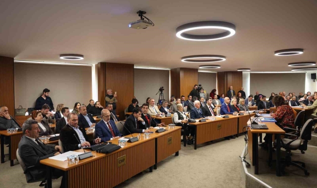 Maltepe'de yeni yılın ilk meclis toplantısı yapıldı: Öğrencilere burs müjdesi