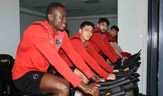 Manisa FK'da Karagümrük maçının hazırlıkları başladı