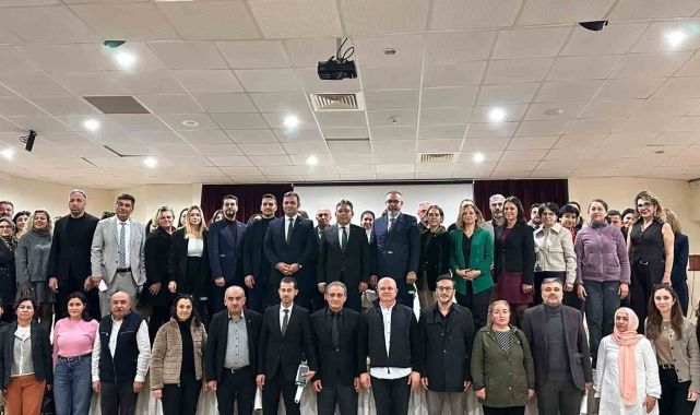 Marmaris'te Yeşilay'dan 'bağımlı olma farkında ol' semineri