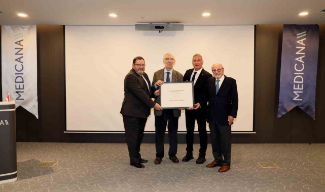 Medicana İzmir Hastanesi, 'Hipertansiyon Mükemmeliyet Merkezi' sertifikası aldı