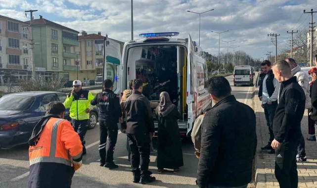 Minibüs bisiklete çarptı: 1 yaralı