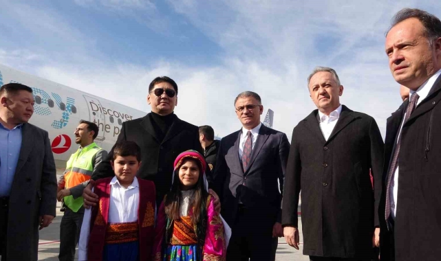 Moğolistan Cumhurbaşkanı Khurelsukh Ukhnaa Van'da