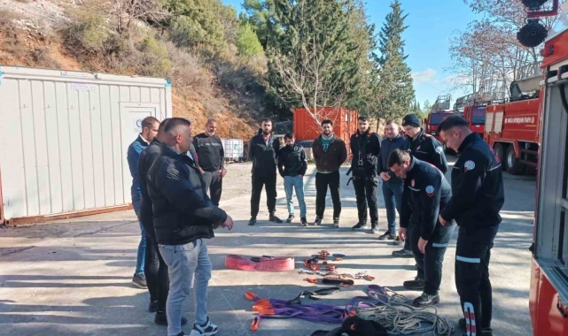 Muğla İtfaiyesi'nden Baca Temizlik Personeline eğitim