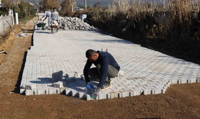 Nazilli Belediyesi Arslanlı'da yol çalışmalarını tamamladı