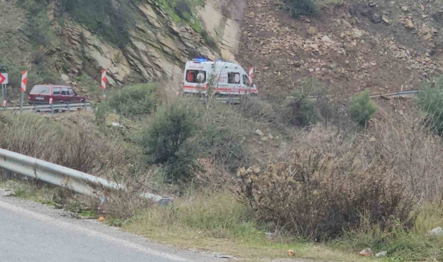 Nazilli'de araç uçuruma yuvarlandı