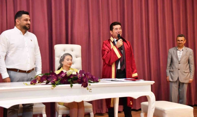 Ortahisar'da 2024 yılında 2 bin 134 çift evlendi