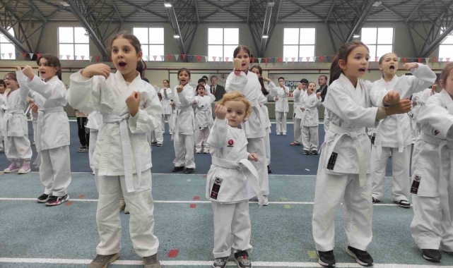 Osmangazi&#039;de karate eğitim semineri