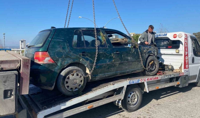 Otomobil köprüden dereye uçtu: 2 yaralı