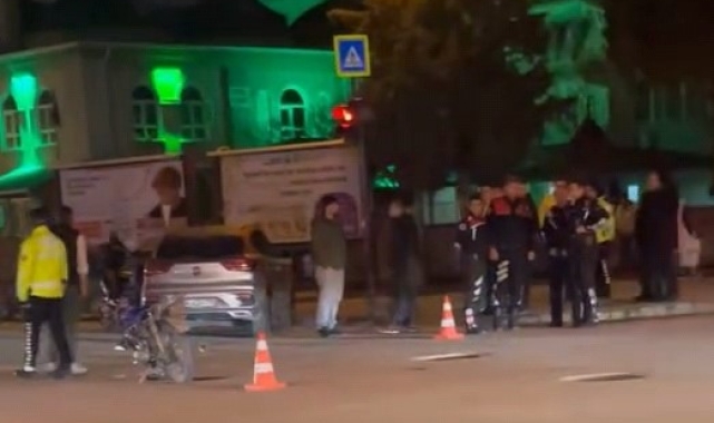 Polis ekiplerinden kaçarken araca çarptı, kovalamaca sonucu yakalandı