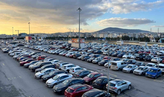 Sabiha Gökçen Havalimanı yeni otoparkıyla yarıyıl tatiline hazır