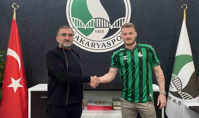 Sakaryaspor, Ognjen Ozegovic'i renklerine bağladı