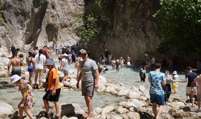 Saklıkent Kanyonu'nu 590 bin kişi ziyaret etti