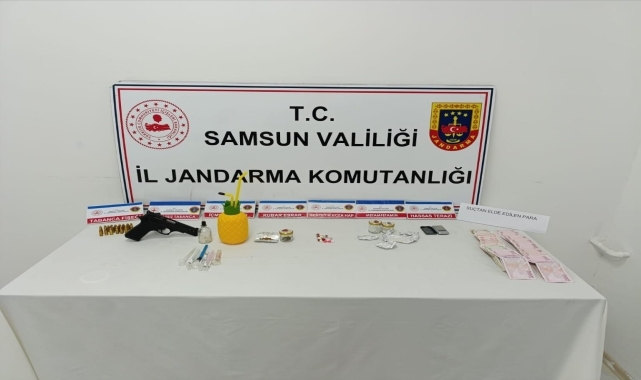 Samsun'da uyuşturucu operasyonunda 3 zanlı yakalandı