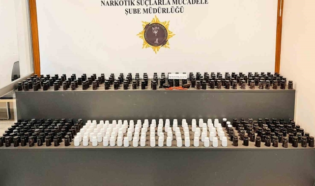 Samsun'da 30 bin sentetik ecza ele geçirildi: 5 gözaltı