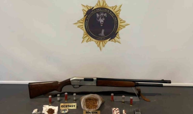 Samsun'da sokak satıcılarına uyuşturucu operasyonu: 5 kişi yakalandı
