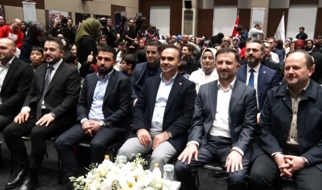 Sanayi ve Teknoloji Bakanı Fatih Kacır: "Ay'a erişmeye hedefliyoruz"