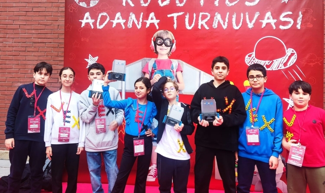 SANKO Okulları VEX IQ Robot Yarışması'ndan dört birincilikle döndü