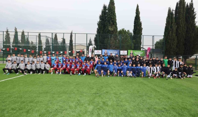 Şehzadeler Belediyesi U13 Cup'ta şampiyon Manisaspor