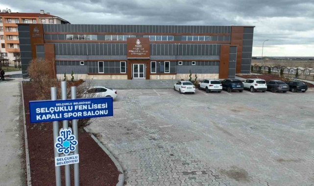 Selçuklu Belediyesi Selçuklu Fen Lisesi Kapalı Spor Salonu tamamlandı