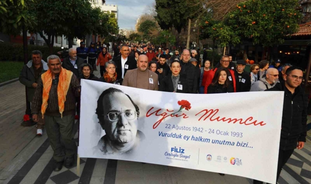 Selçuk'ta Araştırmacı Gazeteci Yazar Uğur Mumcu anıldı