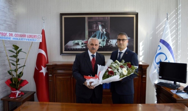 SGK Niğde İl Müdürlüğü'nde devir teslim töreni yapıldı