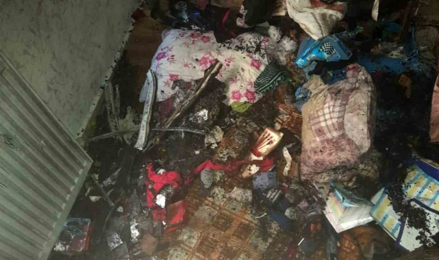 Siirt'te alevler bir evi kül etti