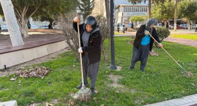 Silifke'de park ve yeşil alanlar bakıma alındı