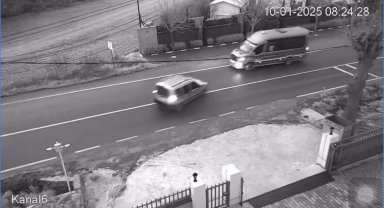 Silivri'de feci kaza kamerada: Hafif ticari araçla, yolcu minibüsü çarpıştı 10 kişi yaralandı