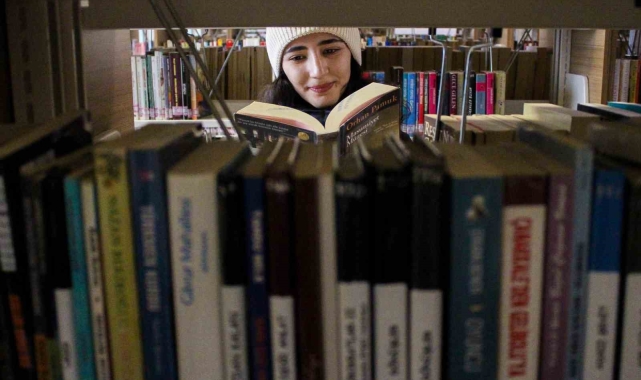 Sivaslı kadınlar erkeklere oranla daha fazla okuyor