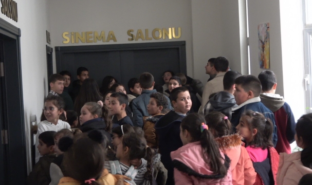 Sorgun'da çocuklar sinema ile tanıştı