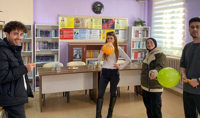 SUBÜ öğrencileri Geyve'de kütüphane açtı