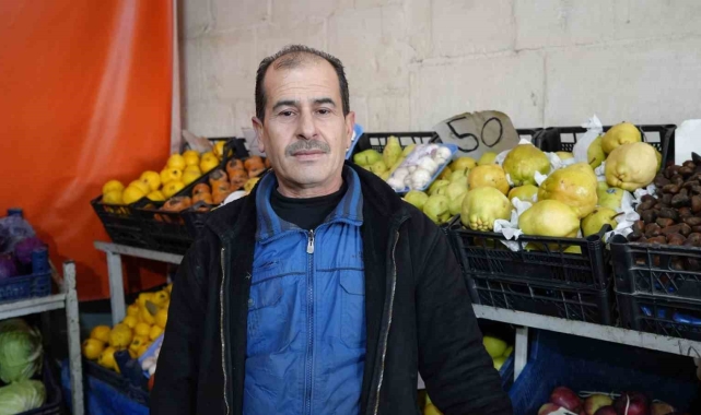 Suriyeli esnaf kesin dönüş öncesi iş yerindeki fiyatları yarıya indirdi