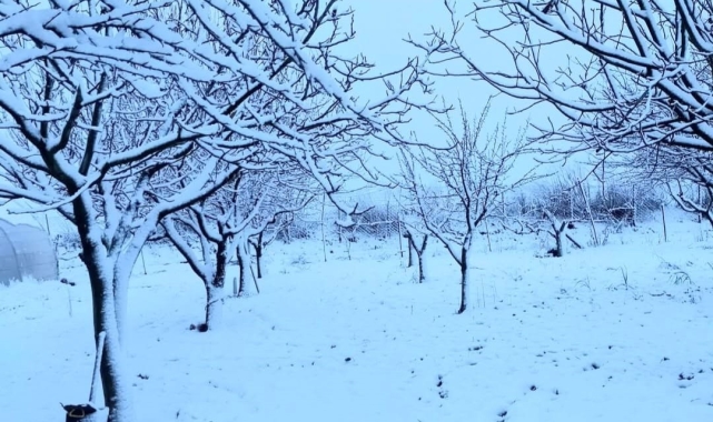 Tekirdağ Hayrabolu'da kar yağışı