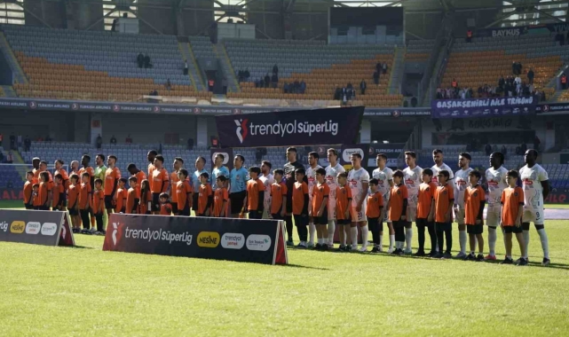 Trendyol Süper Lig: Başakşehir: 0 - Çaykur Rizespor: 0