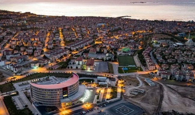 Türkiye'nin ilk hilal mimarili devlet hastanesinde bir yılda 600 bin hastaya sağlık hizmeti