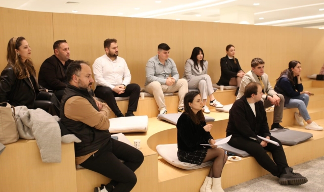 Ünlü edebiyatçılar Kepez'de anıldı