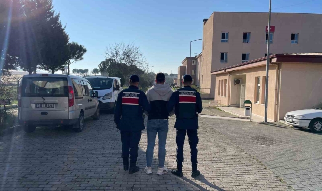 Uyuşturucu satın almak ve kullanmak suçundan aranan şahıs yakalandı