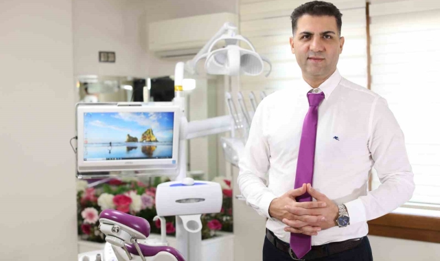 Uzmanı uyardı: "Diş eti hastalığı erkeklerde cinsel sağlığı tehdit ediyor"