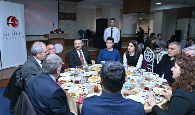 Vali Aksoy, basın mensupları ile bir araya geldi